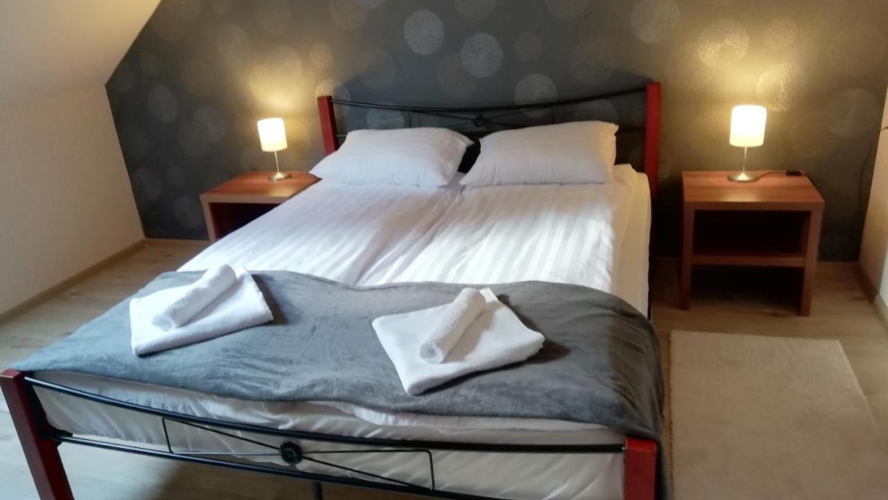La Mia Casa Vendeghaz Hotel Kaposvár Екстериор снимка